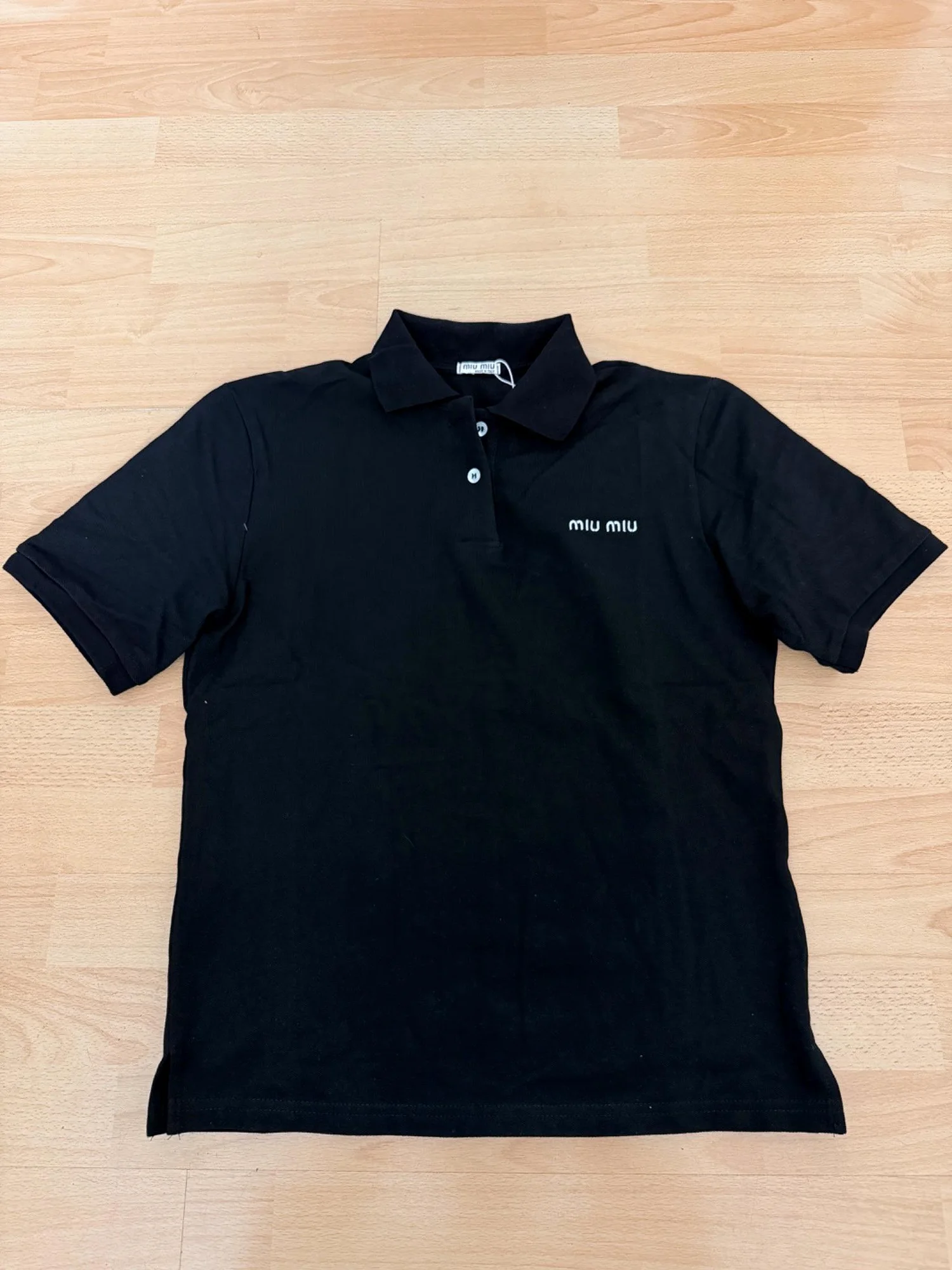 Polo negro.